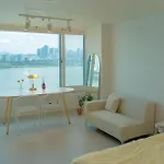 Stay Yunseul - Han River View, Achasan, Walkerhill, Yes24 Hall