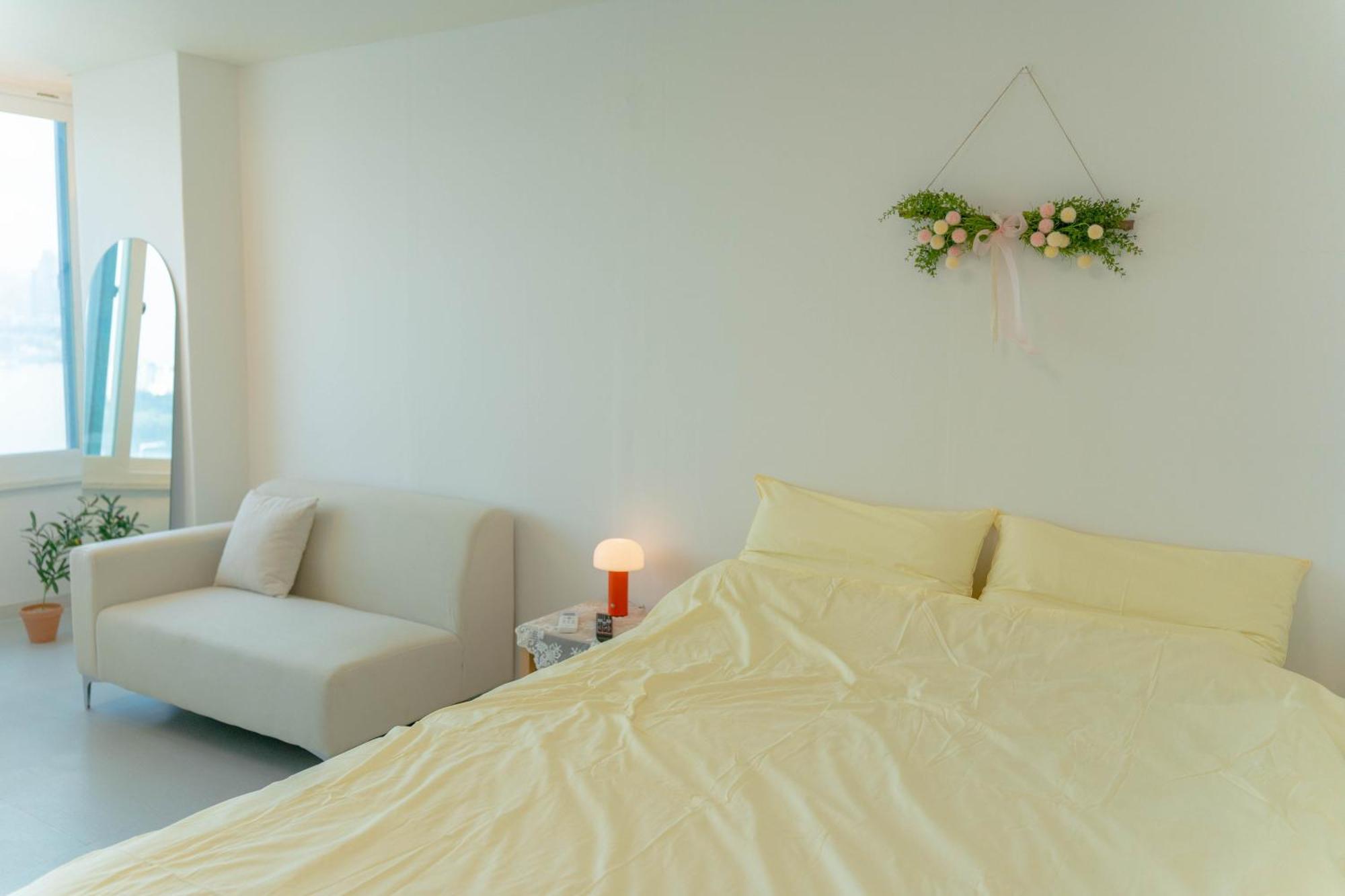 Yunseul - River View, Achasan, Walkerhill, Yes24 Hall Apartment *
