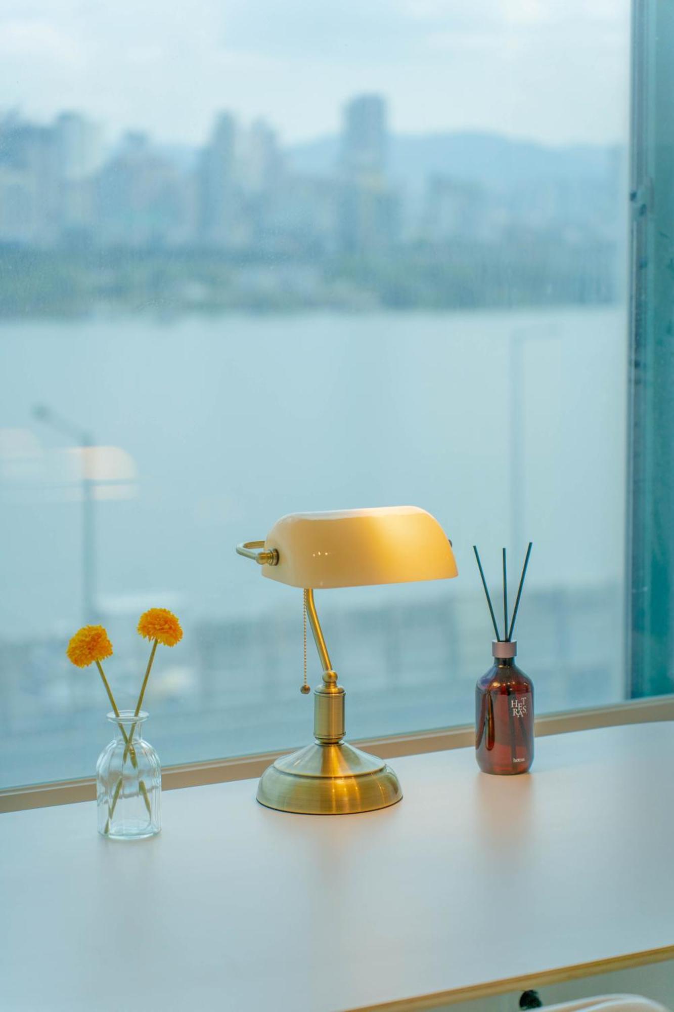 Yunseul - River View, Achasan, Walkerhill, Yes24 Hall Apartment *